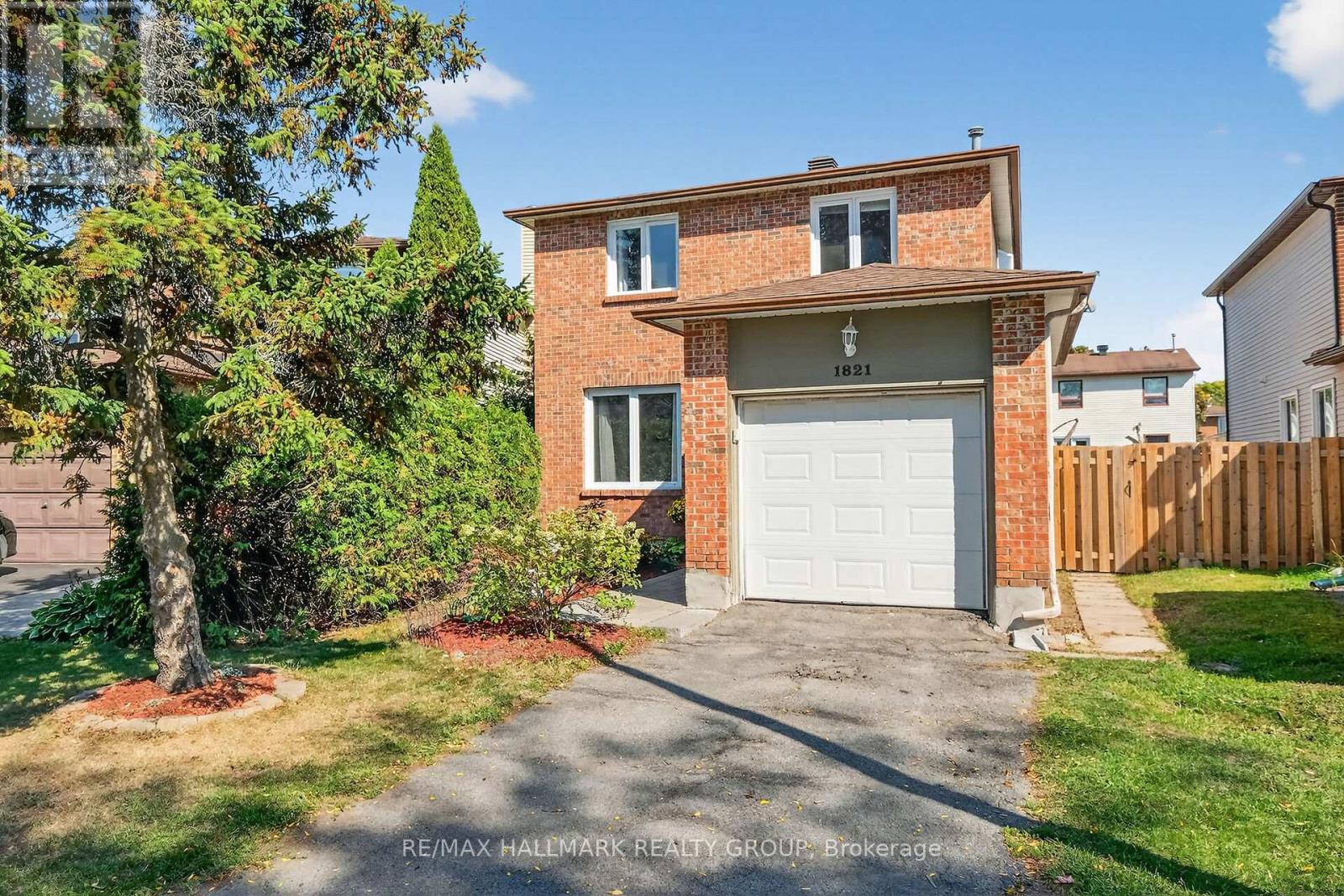Property image for 1821 BROUSSEAU CRESCENT|Ottawa, Ontario K1C2Y5