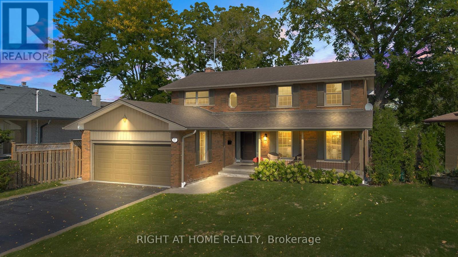 Primary image of 17 GLEN MEADOW COURT|Toronto (Islington-City Centre West), Ontario M9B5B9