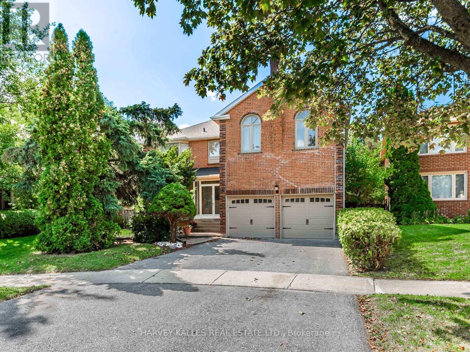Property image for 85 FRANMORE CIRCLE|Vaughan (Crestwood-Springfarm-Yorkhill), Ontario L4J3B9