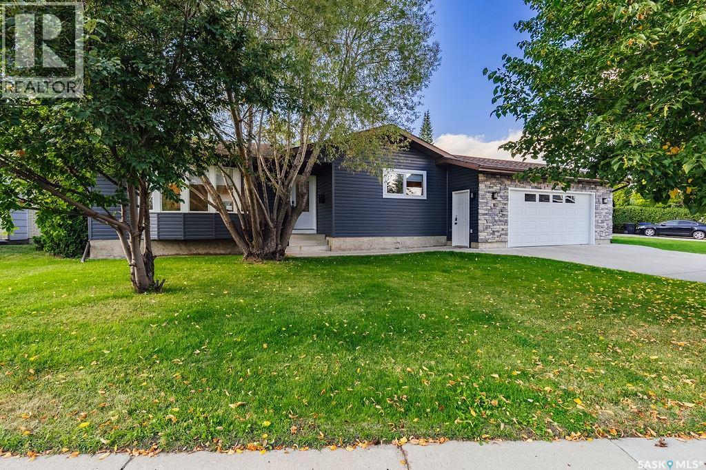 Property image for 322 Stechishin WAY|Saskatoon, Saskatchewan S7K5R1
