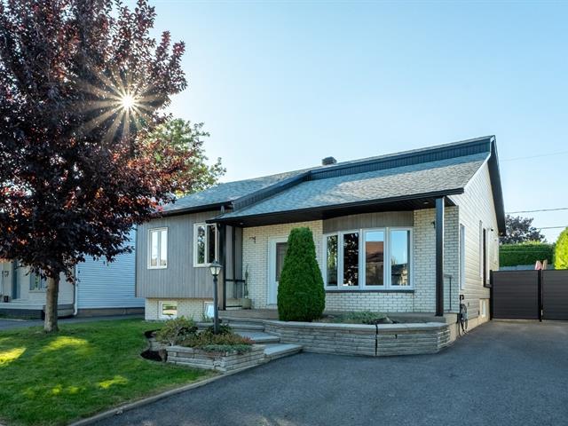 Property image for 1869 Rue du Limousin|Sainte-Julie, Quebec J3E1A5