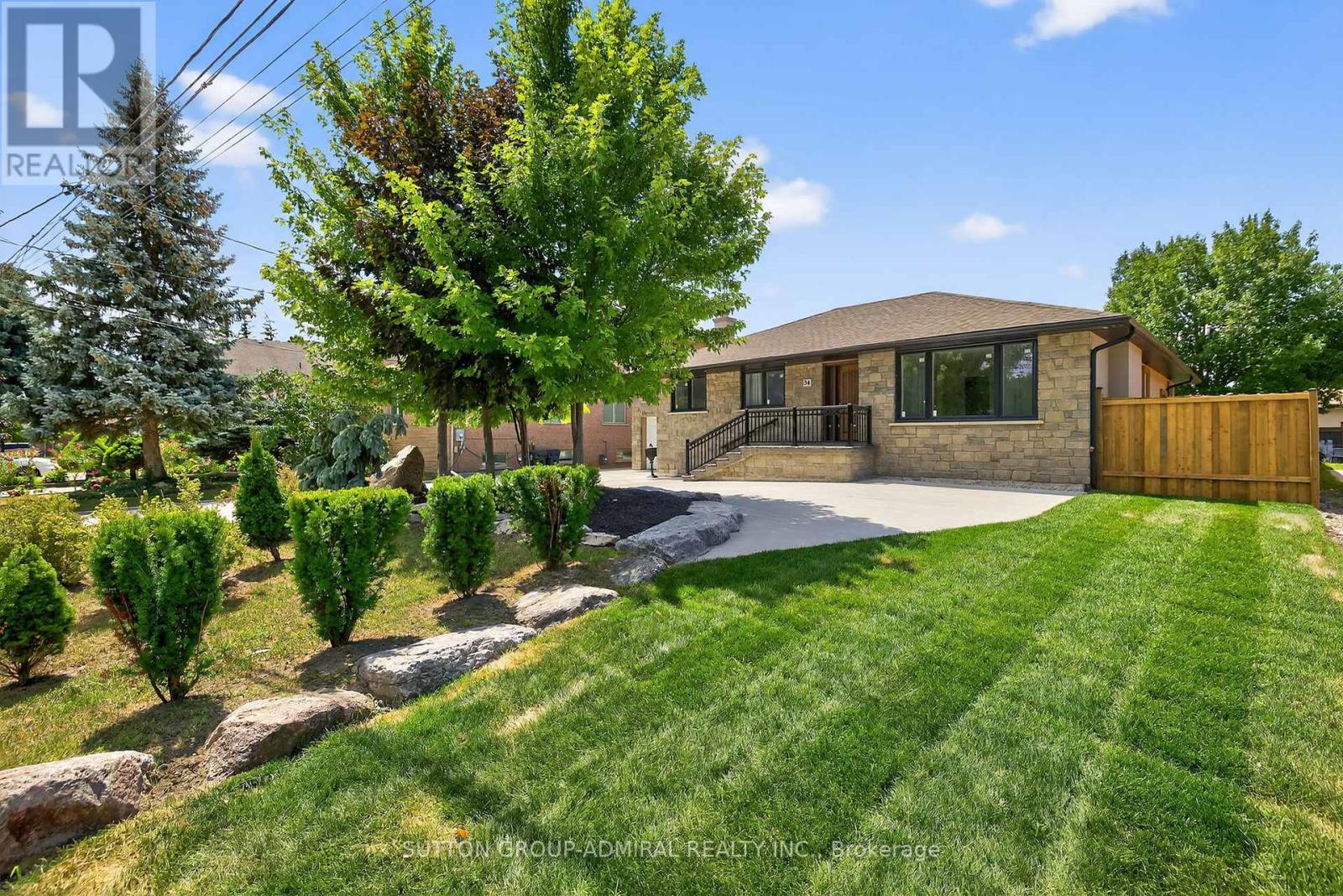Primary image of 34 KNOX AVENUE|Toronto (Humber Summit), Ontario M9L2M3
