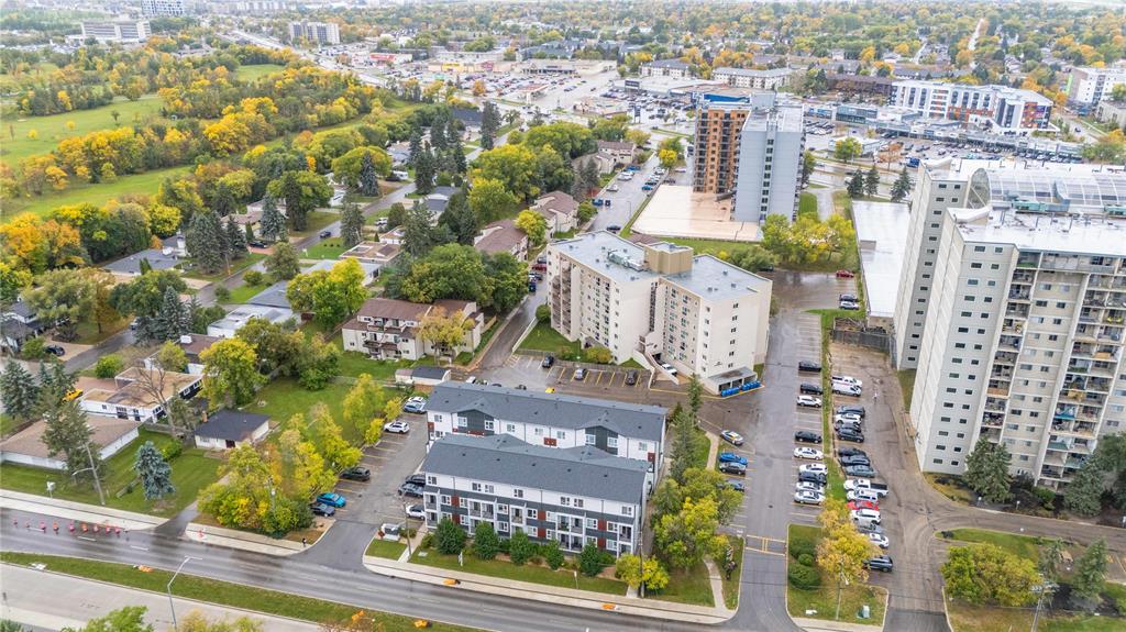 Property image for 2 105 University Crescent|Winnipeg, Manitoba R3T2N5