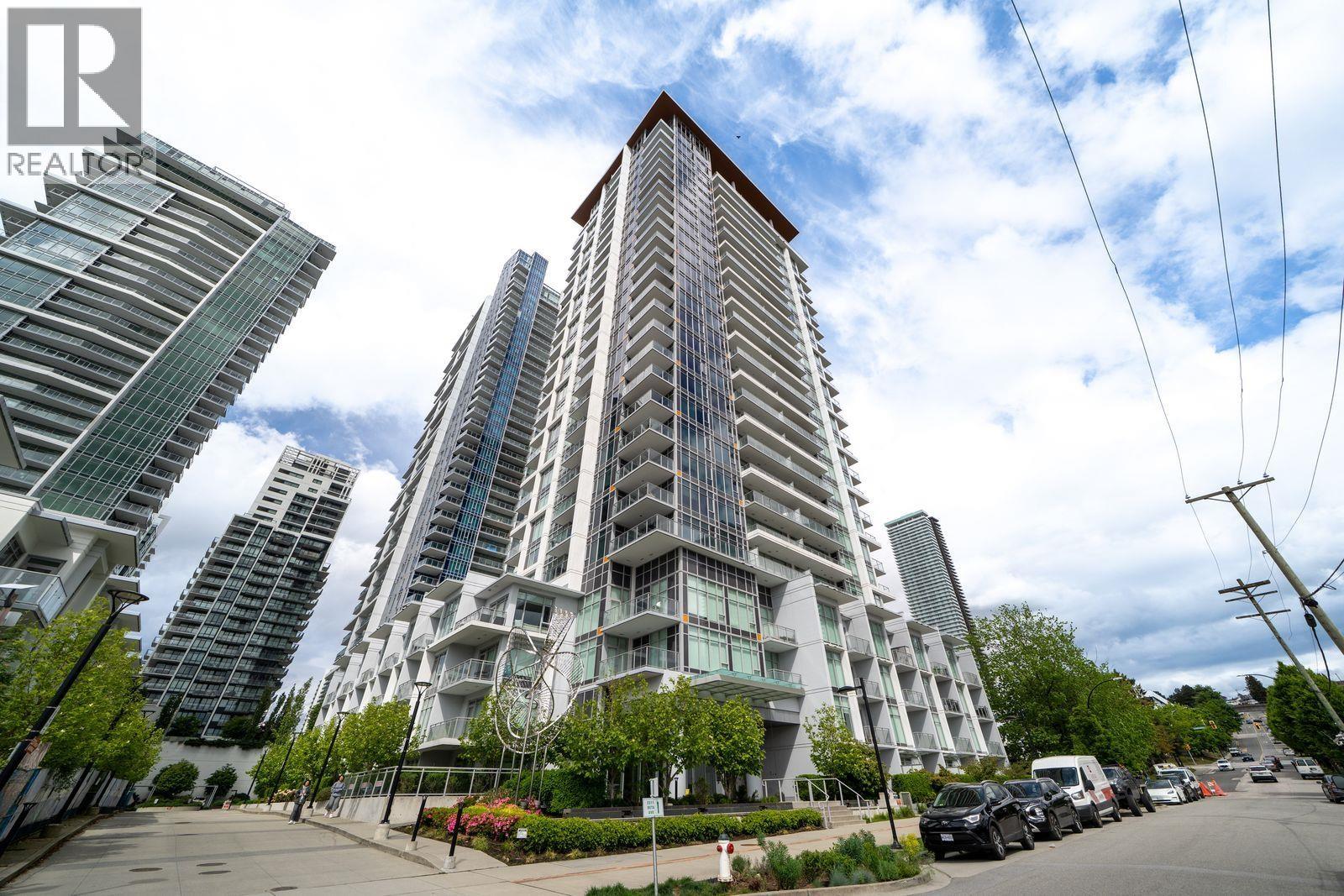 1002 2351 BETA AVENUE|Burnaby, British Columbia V5C0M2