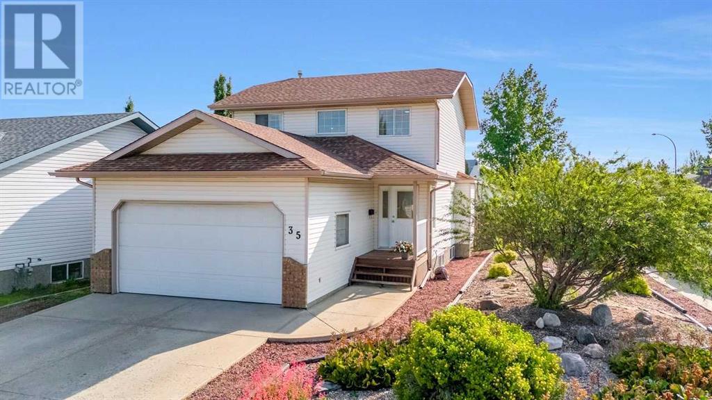 Property image for 35 Logan Close|Red Deer, Alberta T4R2N8