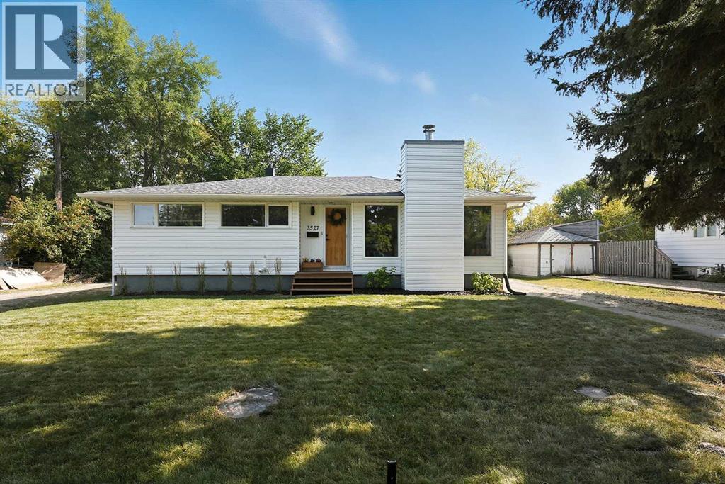 Property image for 3527 43 Avenue|Red Deer, Alberta T4N3B5