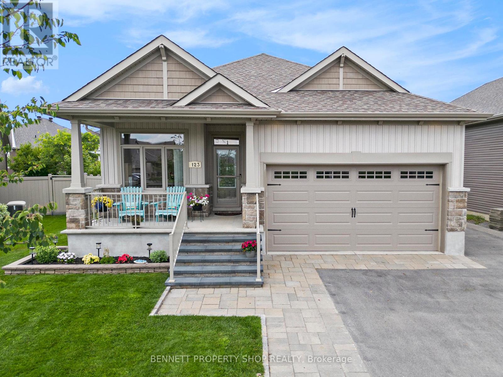 123 ELFIN GROVE|Ottawa, Ontario K2V0B9