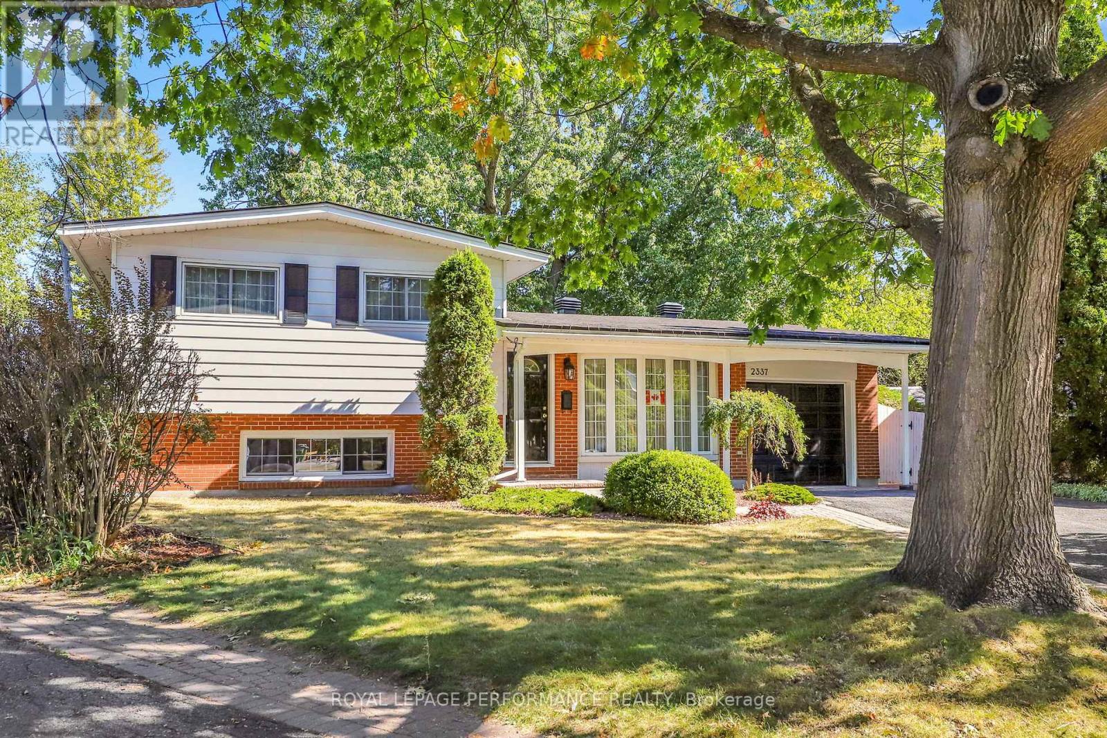 2337 SAMUEL DRIVE|Ottawa, Ontario K1G3C3