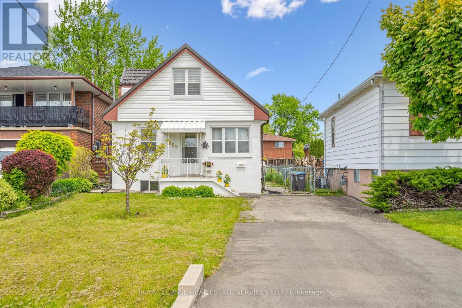 Property image for 1059 WESTMOUNT AVENUE|Mississauga (Lakeview), Ontario L5E1X5