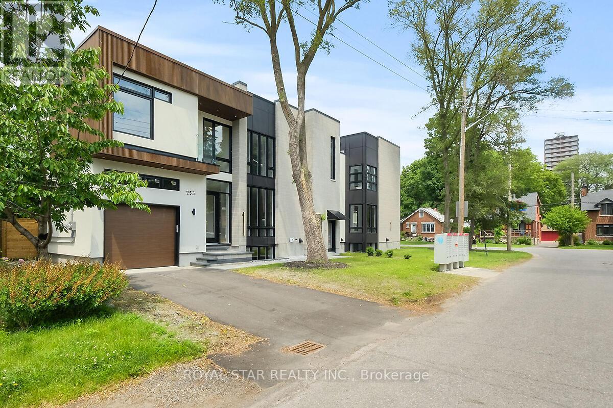 253 DUNCAIRN AVENUE|Ottawa, Ontario K1Z5P3