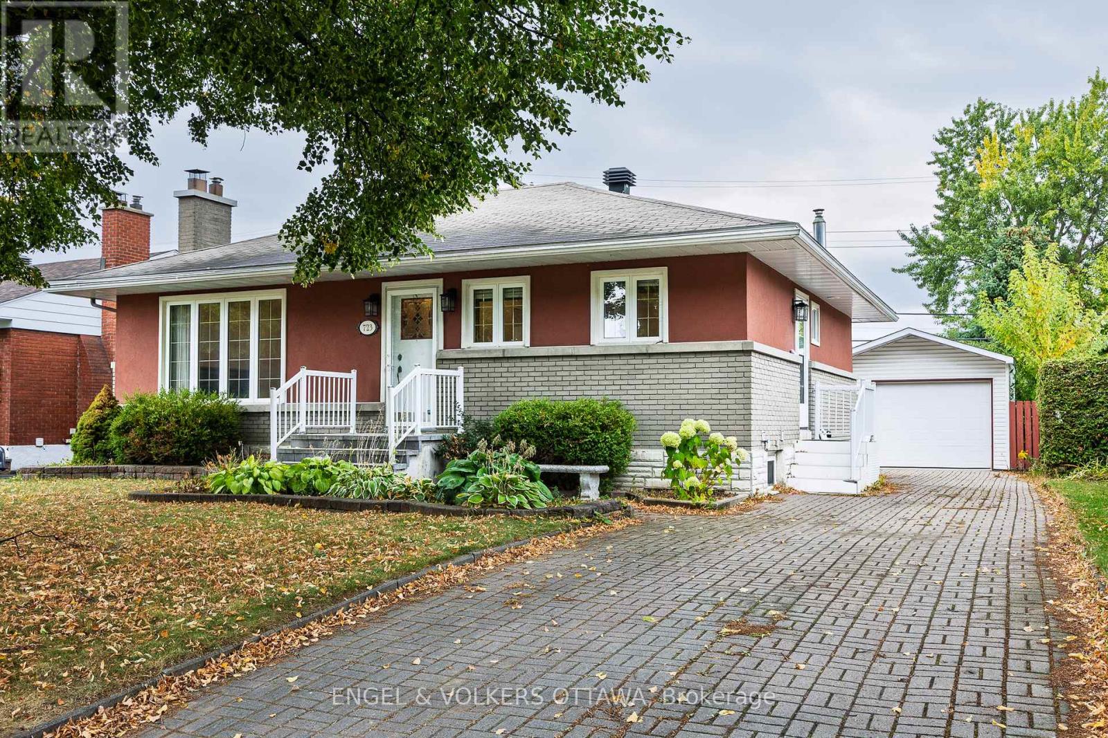 723 HALSTEAD STREET|Ottawa, Ontario K1G1M5