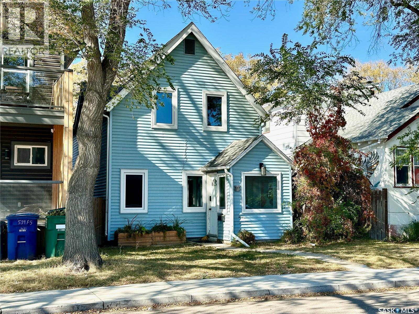 537 F AVENUE S|Saskatoon, Saskatchewan S7M1T6