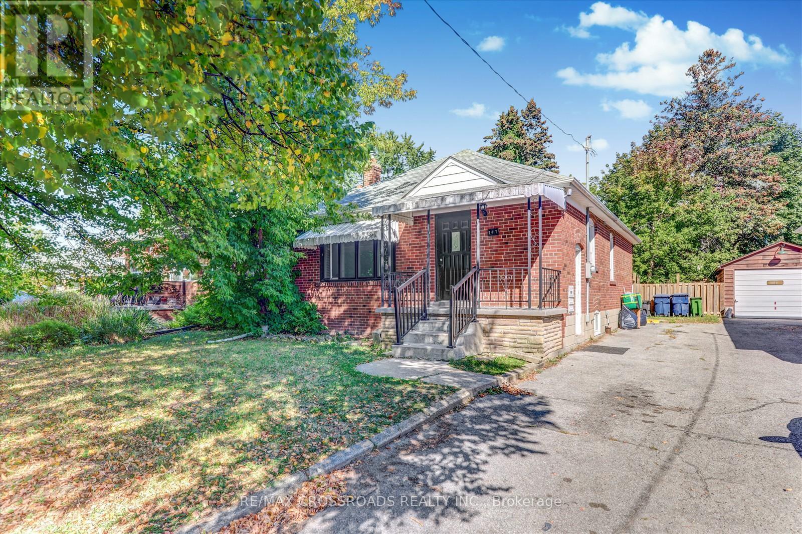 Property image for 147 LILIAN DRIVE|Toronto (Wexford-Maryvale), Ontario M1R3W6