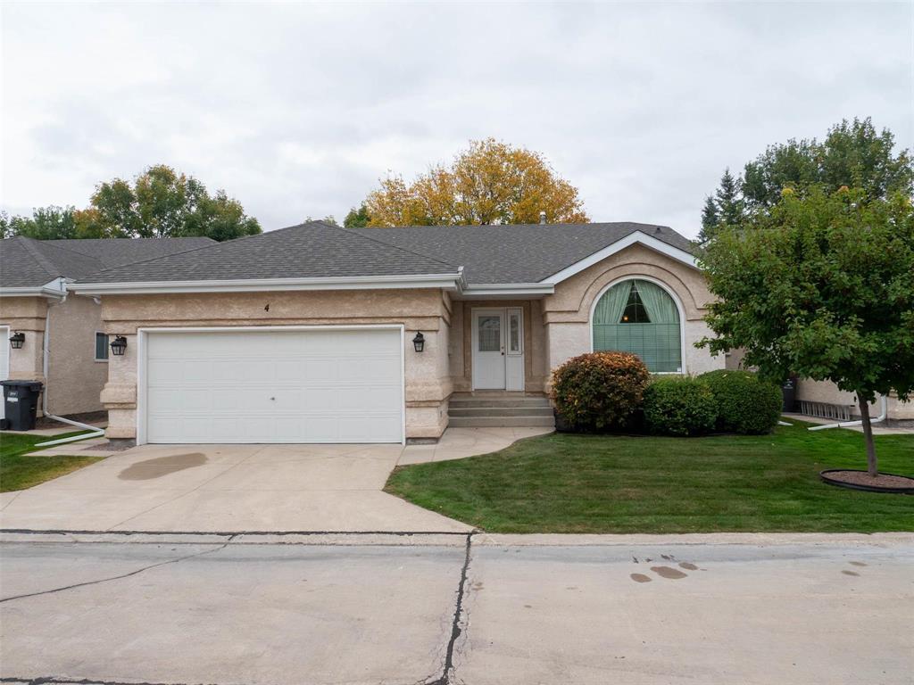 Property image for 4 134 Southbridge Drive|Winnipeg, Manitoba R2J4E1