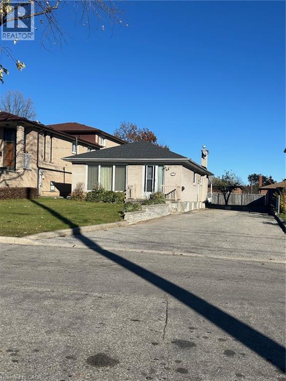 Primary image of 57 APTED Avenue|North York, Ontario M9L2P2