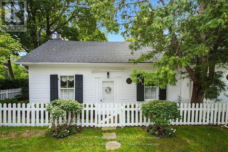 Property image for 39 COLBORNE STREET|Markham (Thornhill), Ontario L3T1Z4