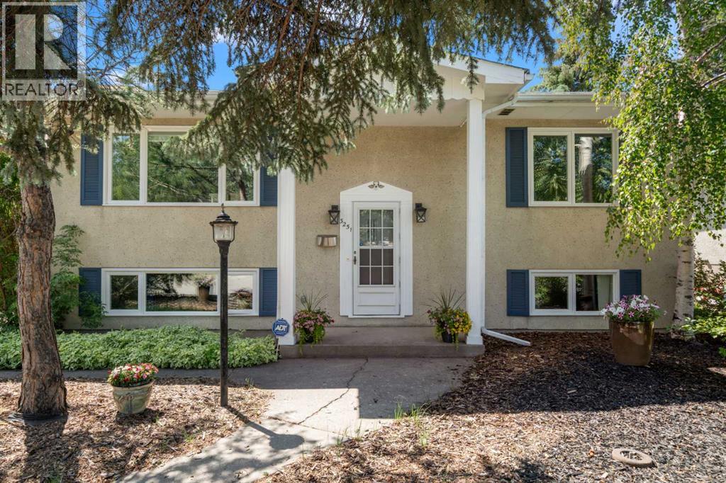 Property image for 3251 Bearspaw Drive NW|Calgary, Alberta T2L1T1