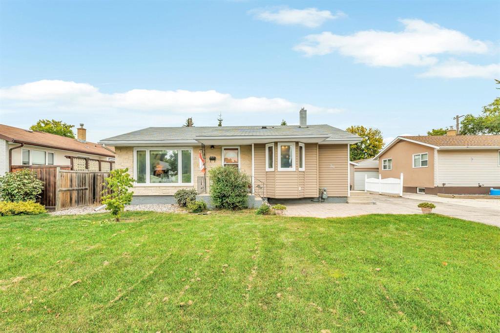 Property image for 36 Erie Bay|Winnipeg, Manitoba R2J2A1