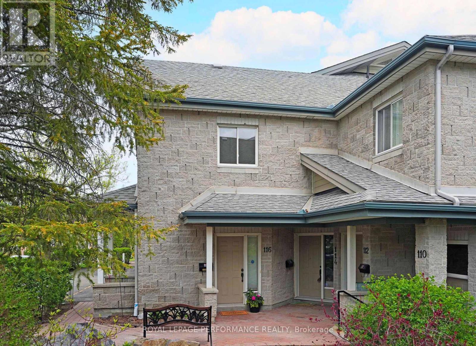 Primary image of 116 ROBSON COURT|Ottawa, Ontario K2K2W1