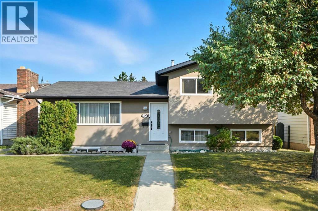 224 Whitestone Crescent NE|Calgary, Alberta T1Y1S7