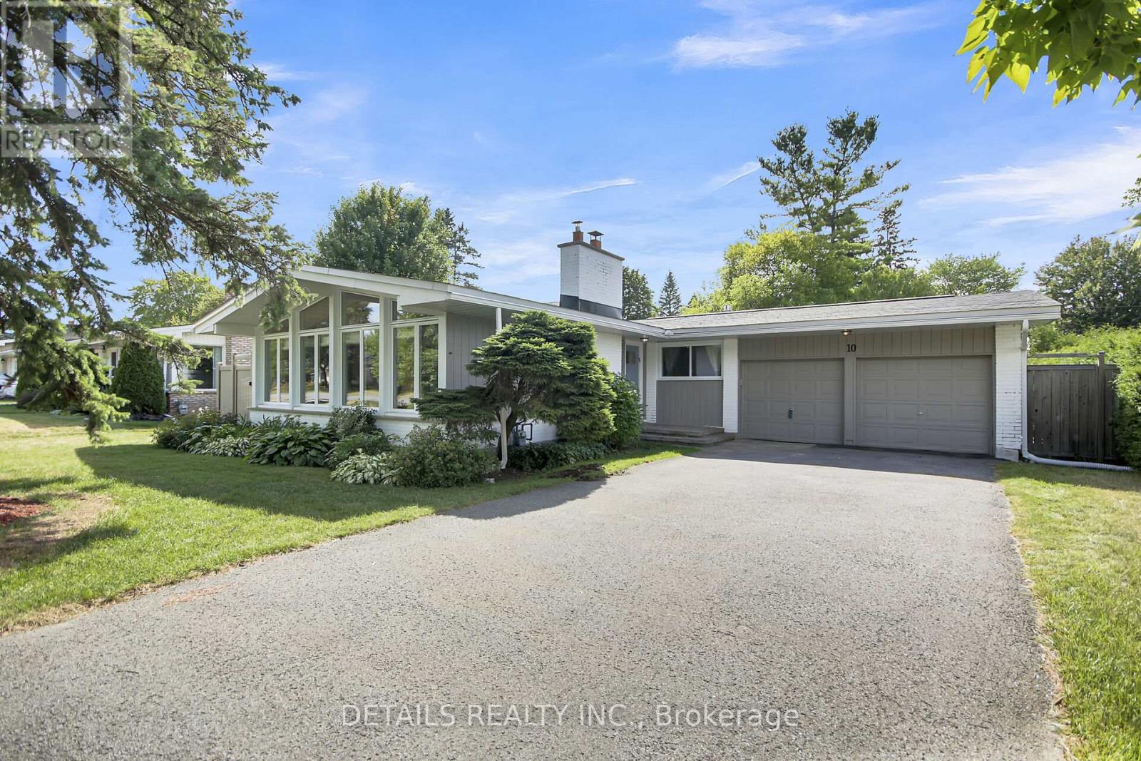 10 ABERFELDY STREET|Ottawa, Ontario K2H6H5