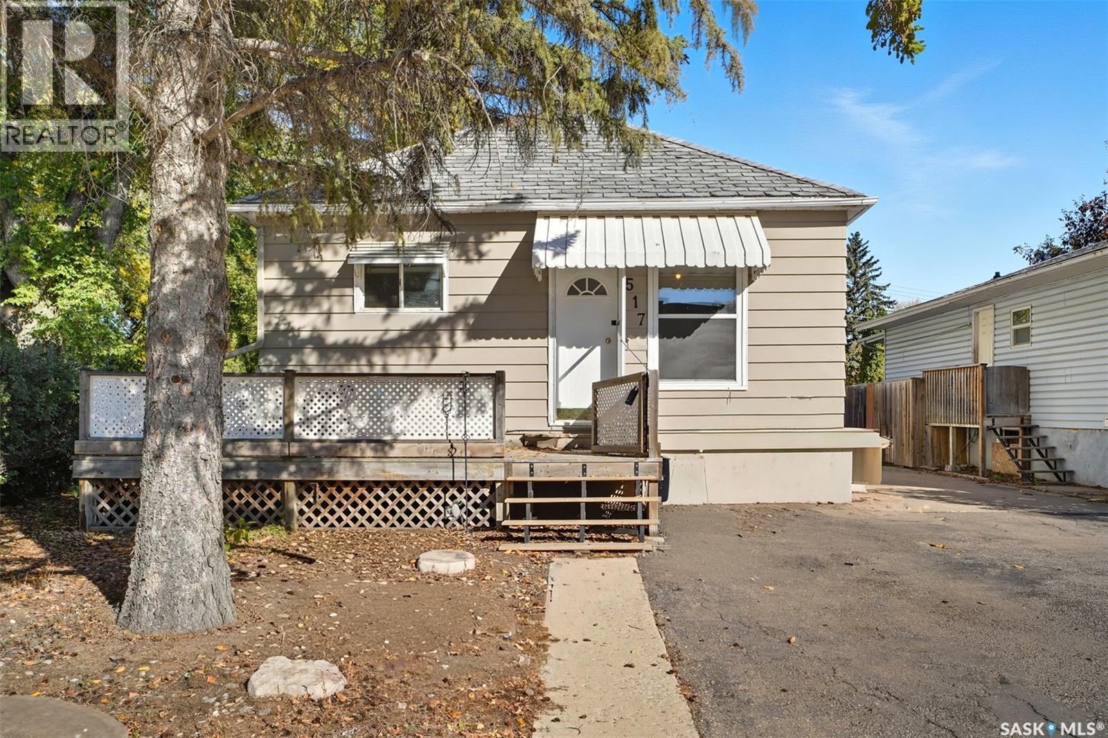 517 Isabella STREET W|Saskatoon, Saskatchewan S7M0E3