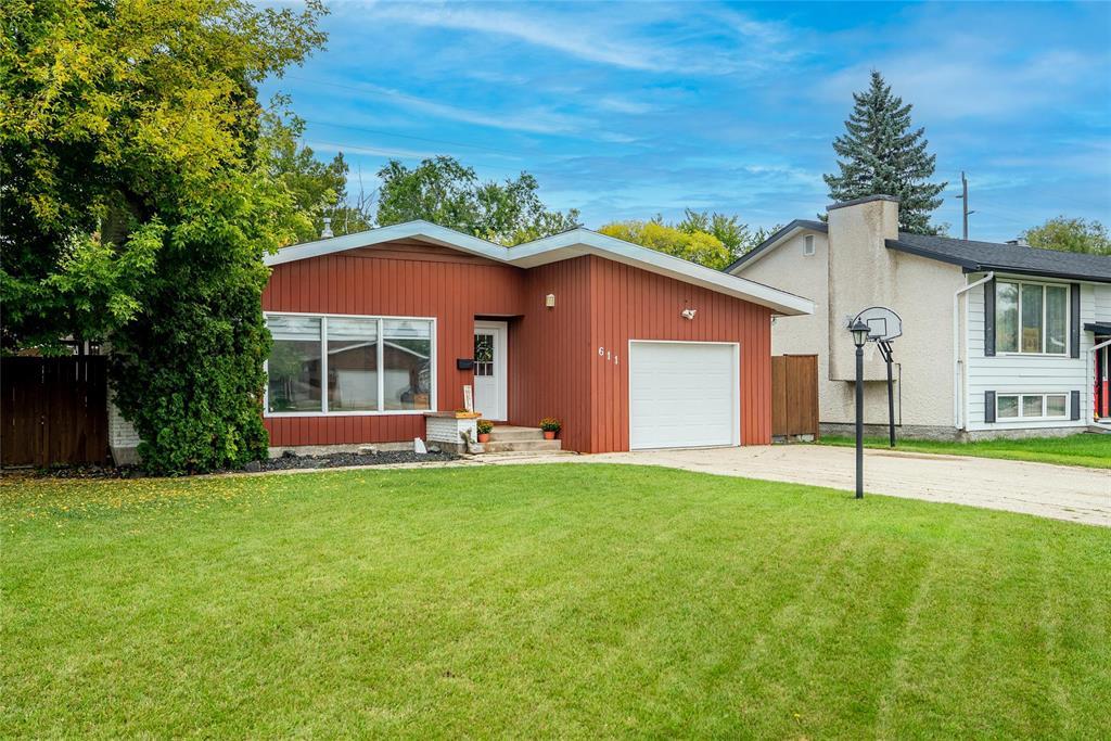 Property image for 611 GLENWAY Avenue|Winnipeg, Manitoba R2G1H8