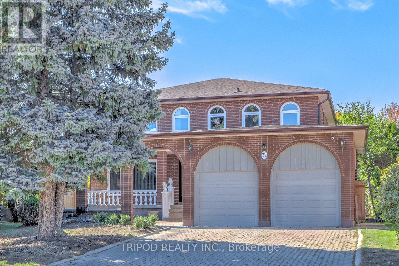 Property image for 52 TRIANGLE VILLAS DRIVE|Toronto (Steeles), Ontario M1W3L2