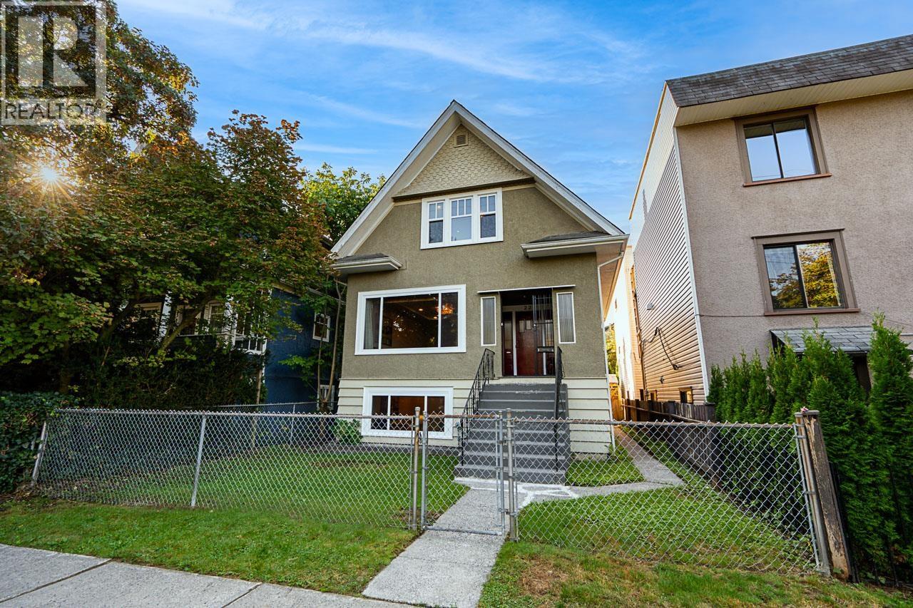 22 E 18TH AVENUE|Vancouver, British Columbia V5V1C9