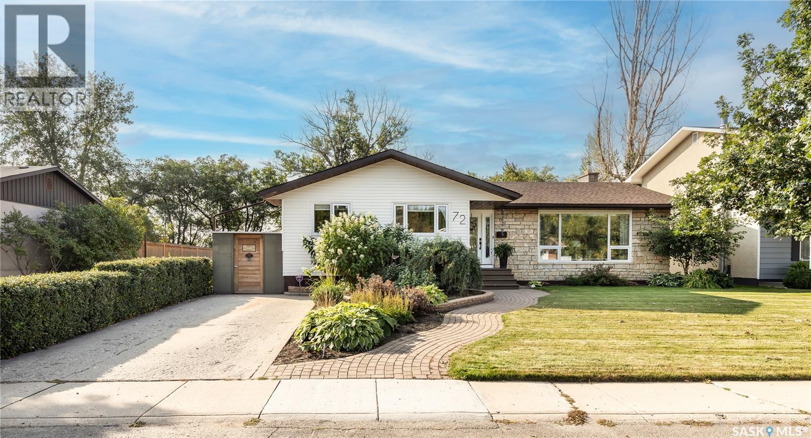 Property image for 72 Deborah CRESCENT|Saskatoon, Saskatchewan S7J2W8