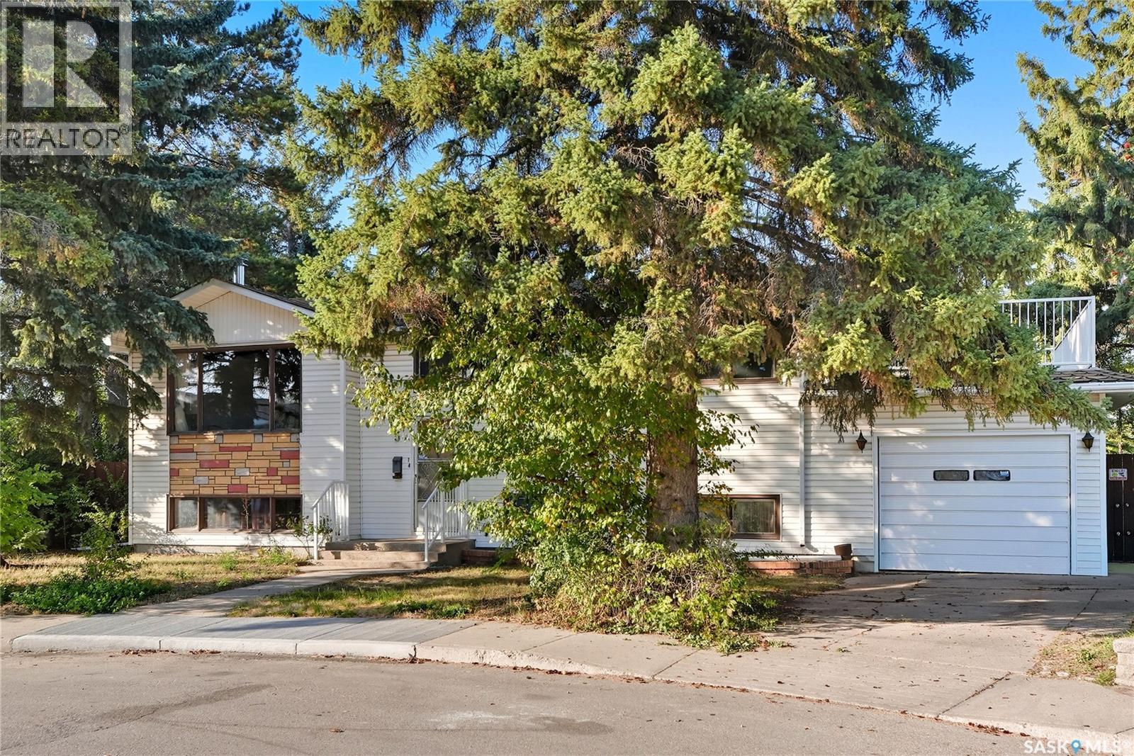 Property image for 5 Hamilton PLACE|Saskatoon, Saskatchewan S7L3N3