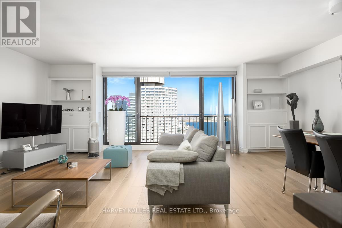 Property image for 2804 - 33 HARBOUR SQUARE|Toronto (Waterfront Communities), Ontario M5J2G2