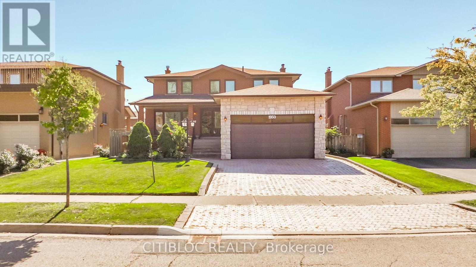 Property image for 1930 CARSCADDEN CHASE|Mississauga (Rathwood), Ontario L4W3R9