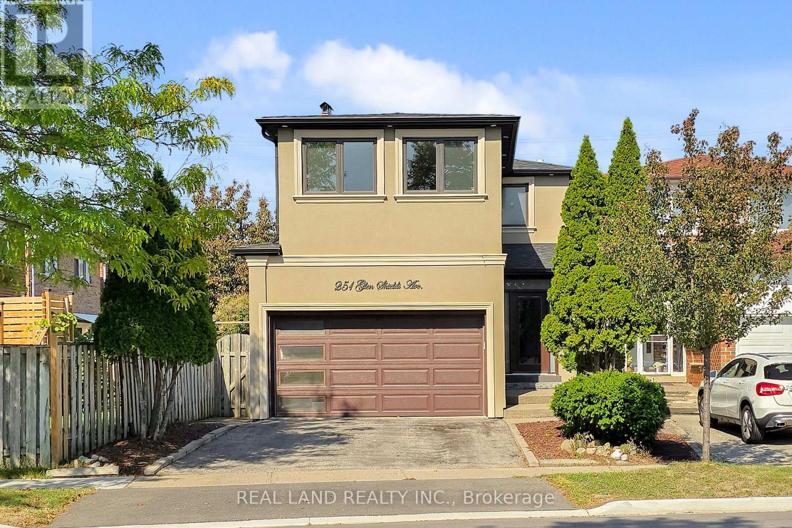 Property image for 251 GLEN SHIELDS AVENUE|Vaughan (Concord), Ontario L4K2R1