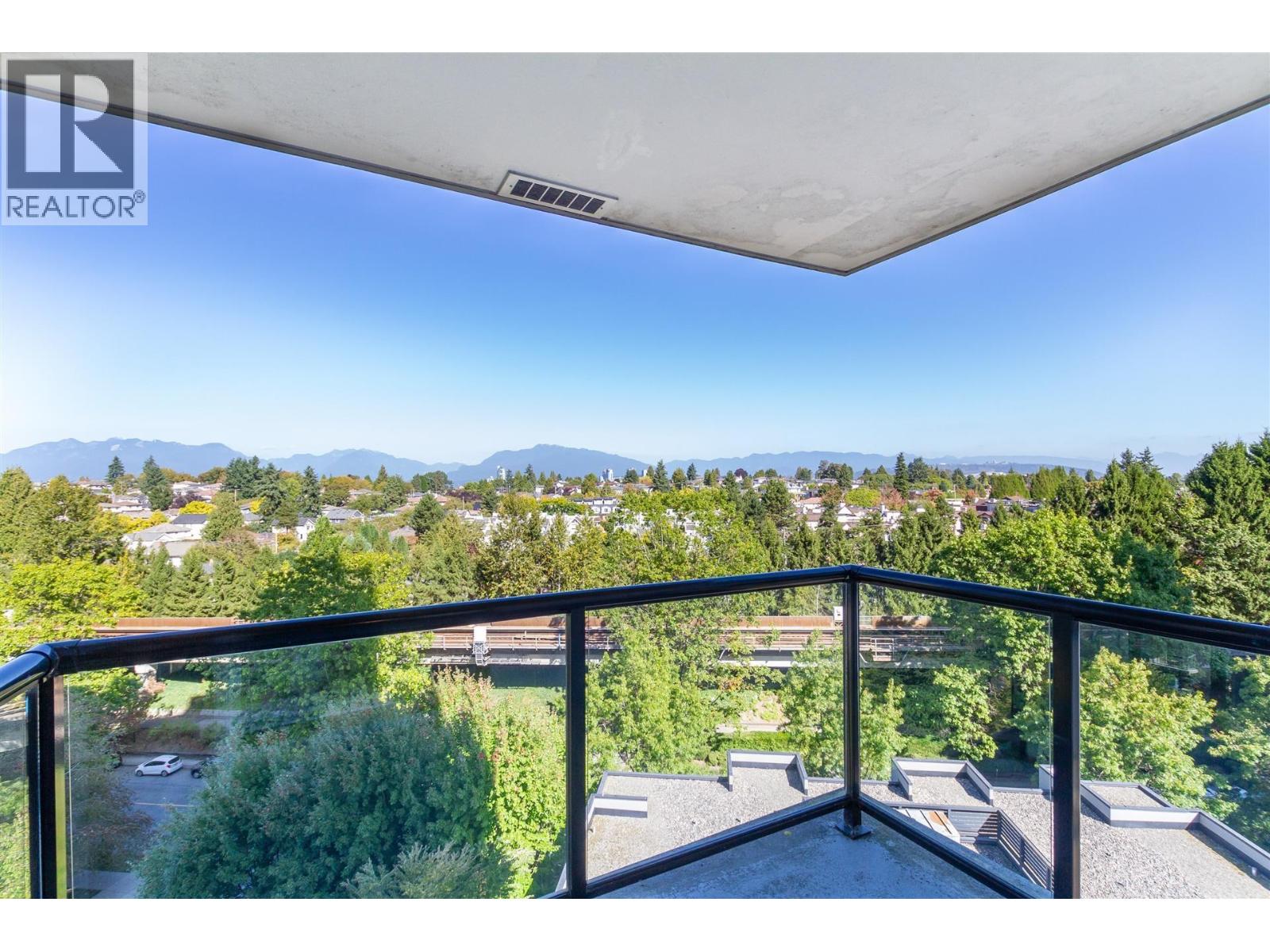 1009 5380 OBEN STREET|Vancouver, British Columbia V5R6H7