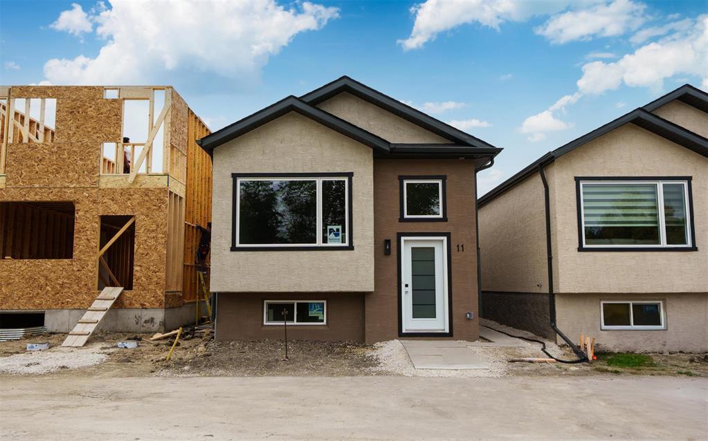 Property image for 14 Templeton Avenue|Winnipeg, Manitoba R2P1S9