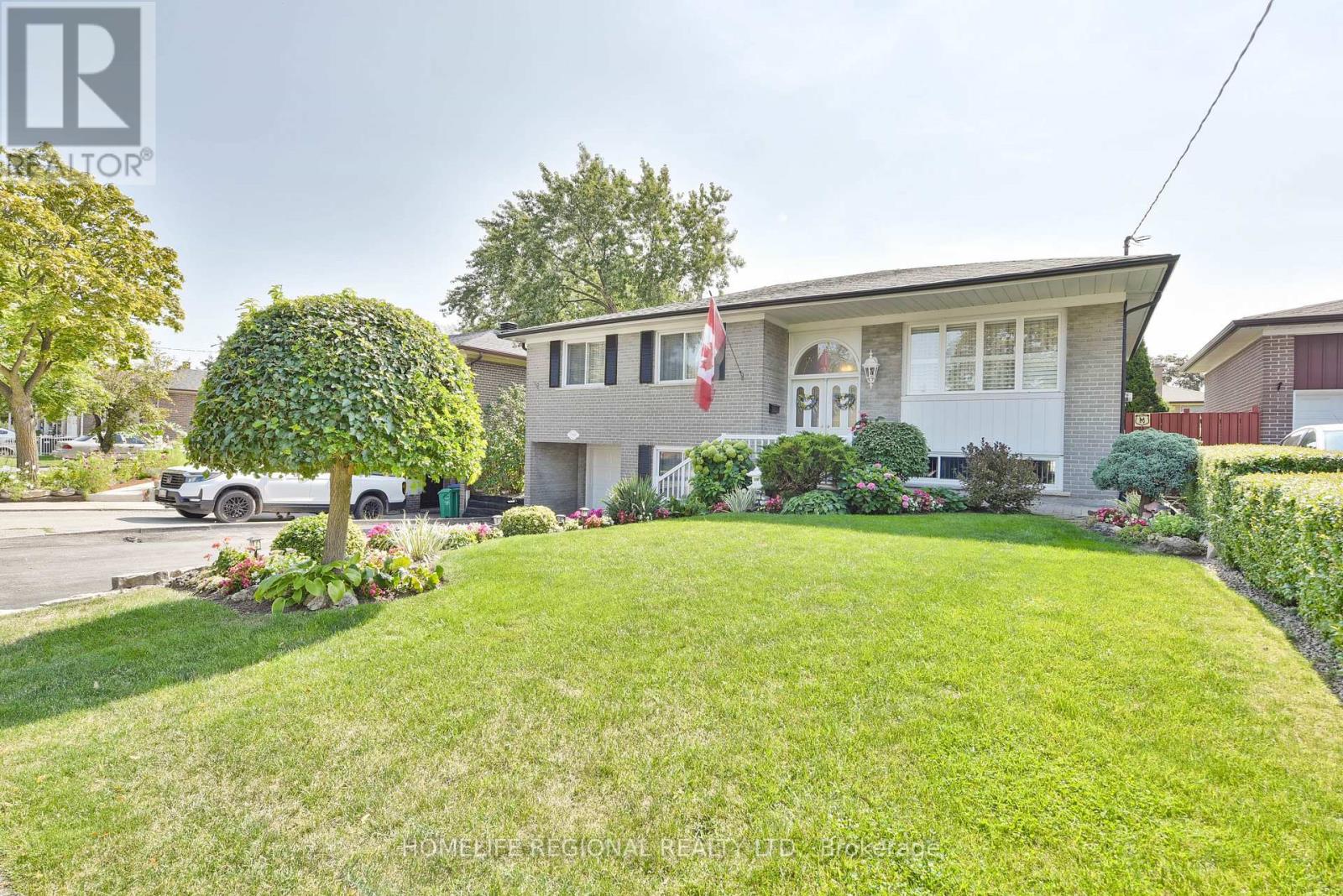 Primary image of 7190 MADIERA ROAD|Mississauga (Malton), Ontario L4T3A8