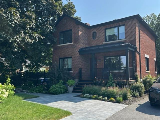 Primary image of 97 Rue Riverside|Saint-Lambert, Quebec J4R1A3