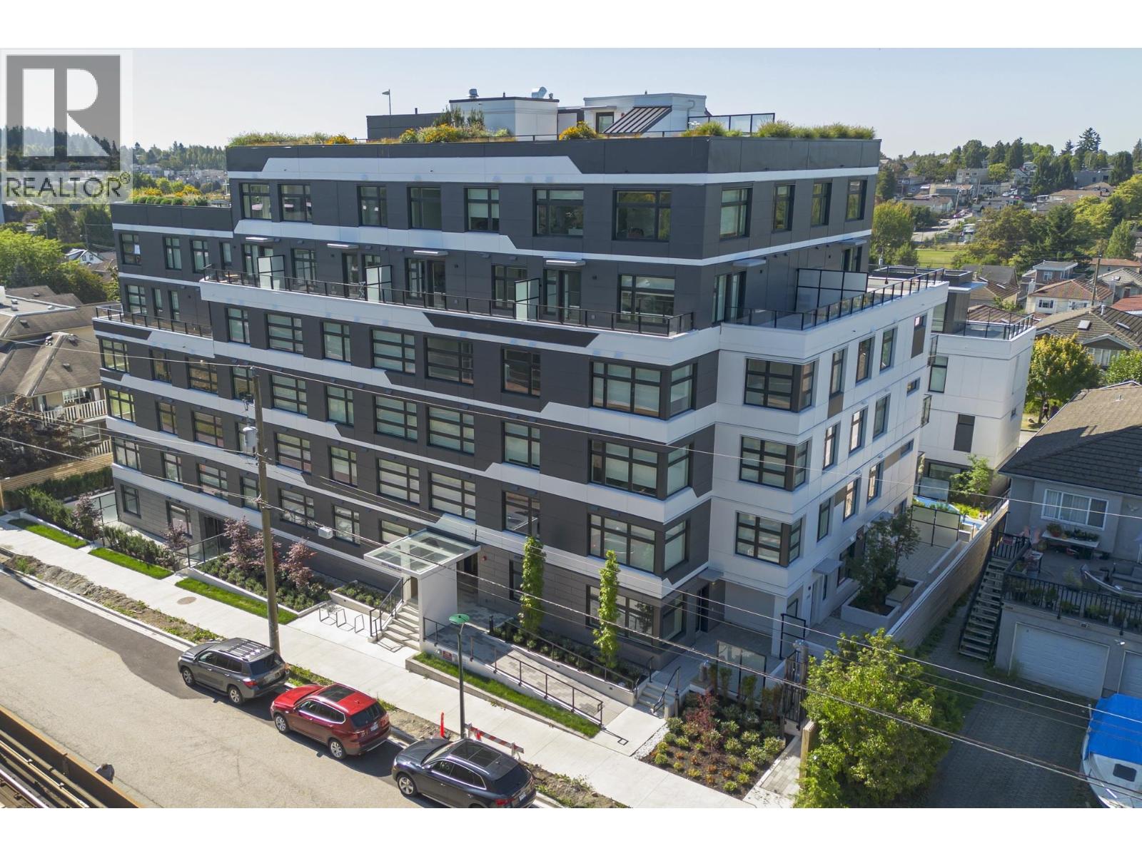 Property image for 206 3264 VANNESS AVENUE|Vancouver, British Columbia V5R0L5