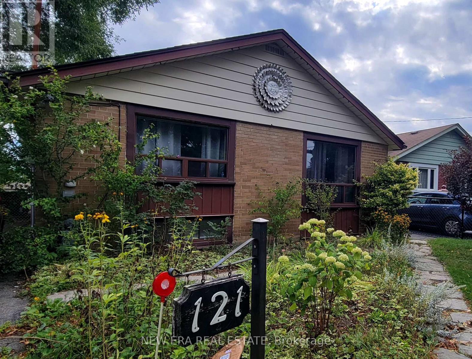 Property image for 121 PANDORA CIRCLE|Toronto (Woburn), Ontario M1H1V8