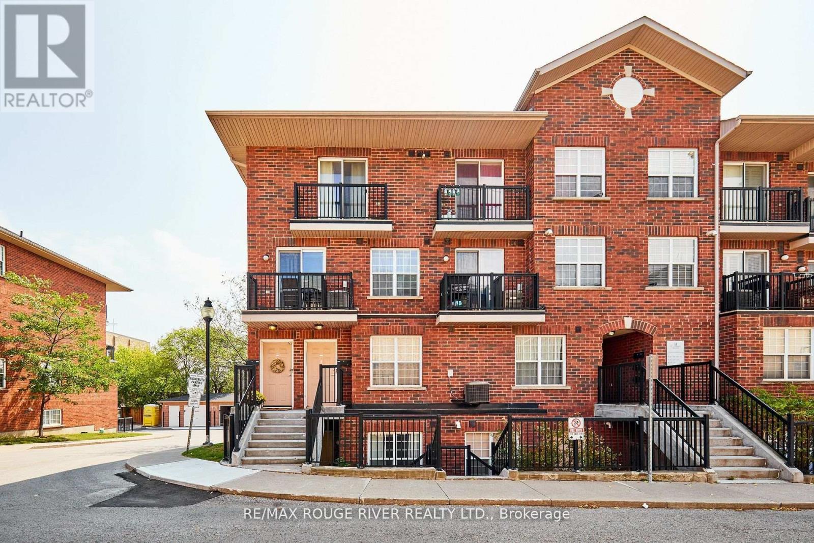 Property image for 312 - 25 STRANGFORD LANE|Toronto (Clairlea-Birchmount), Ontario M1L0E4