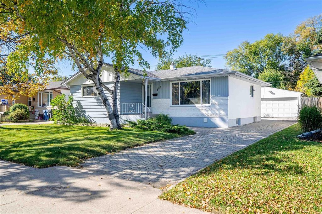 Property image for 690 School Road|Winnipeg, Manitoba R2Y0S5