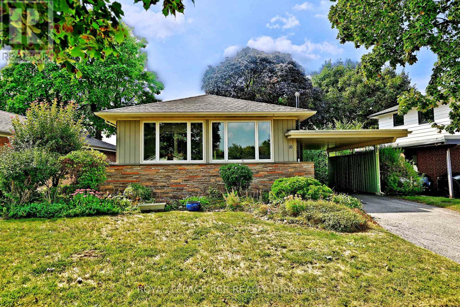 Property image for 16 CATHEDRAL ROAD|Brampton (Brampton East), Ontario L6W2N9