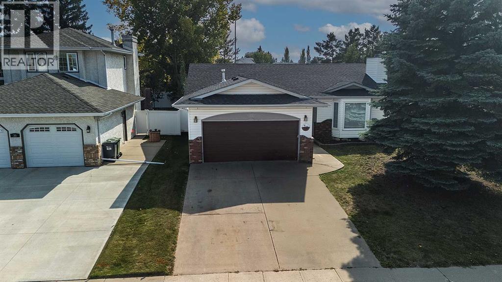 Property image for 39 Denison Crescent|Red Deer, Alberta T4R2E9