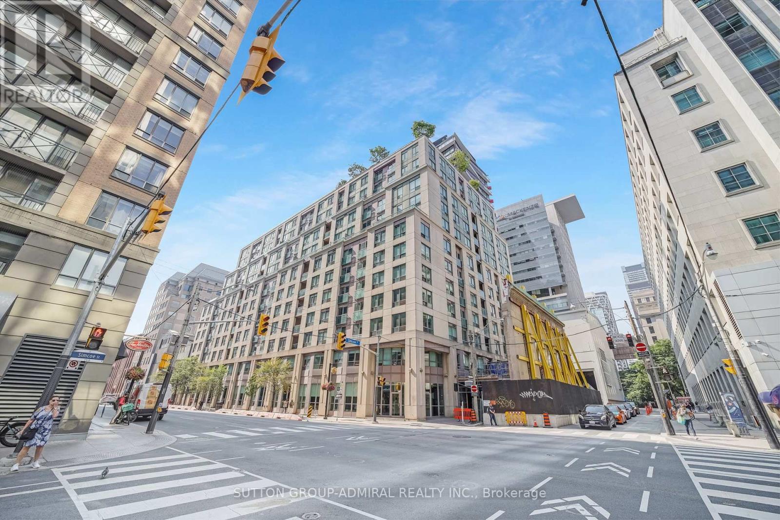 Property image for 812 - 168 SIMCOE STREET|Toronto (Waterfront Communities), Ontario M5H4C9