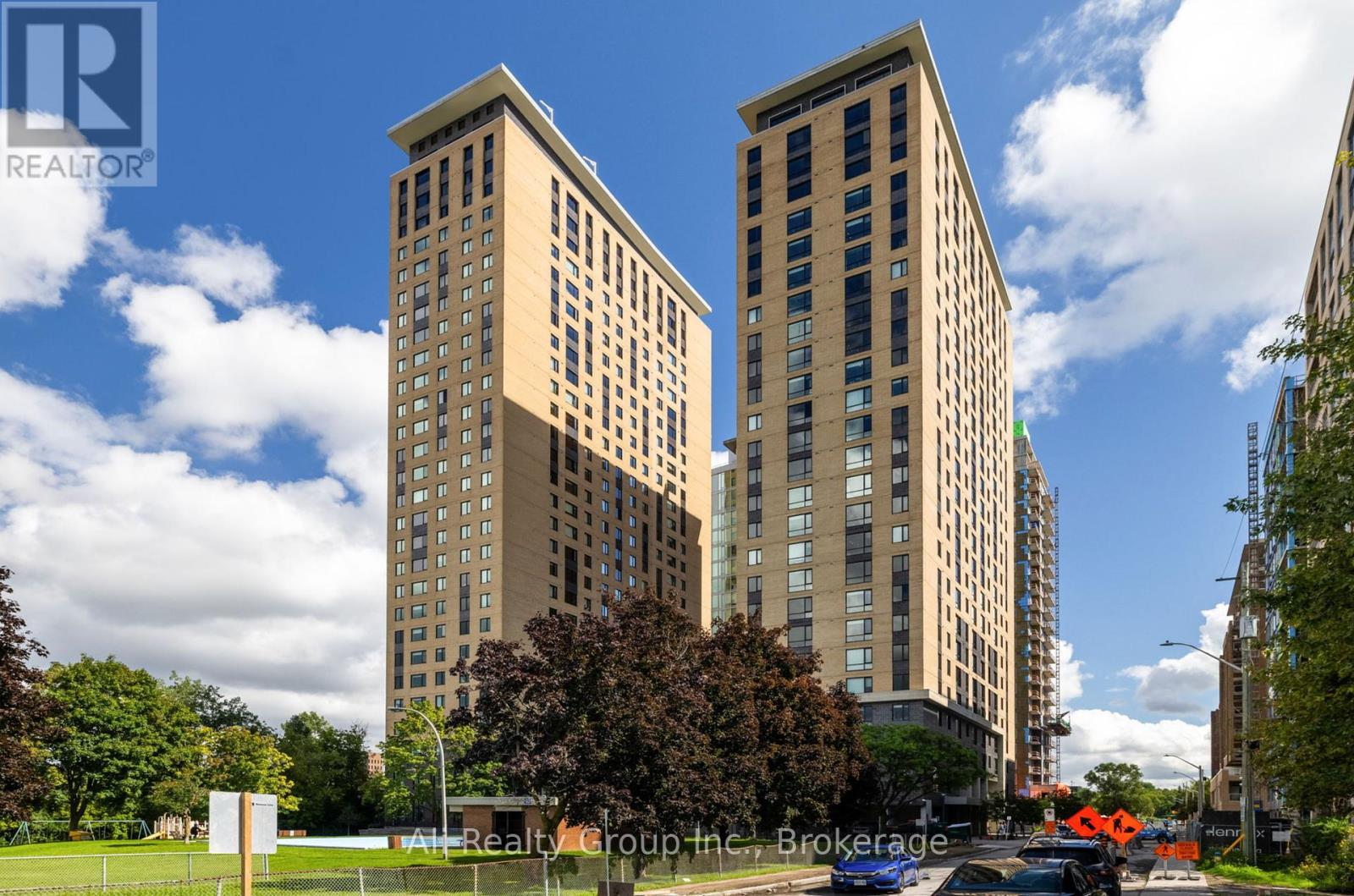Property image for 1618 - 105 CHAMPAGNE AVENUE S|Ottawa, Ontario K1S5E5