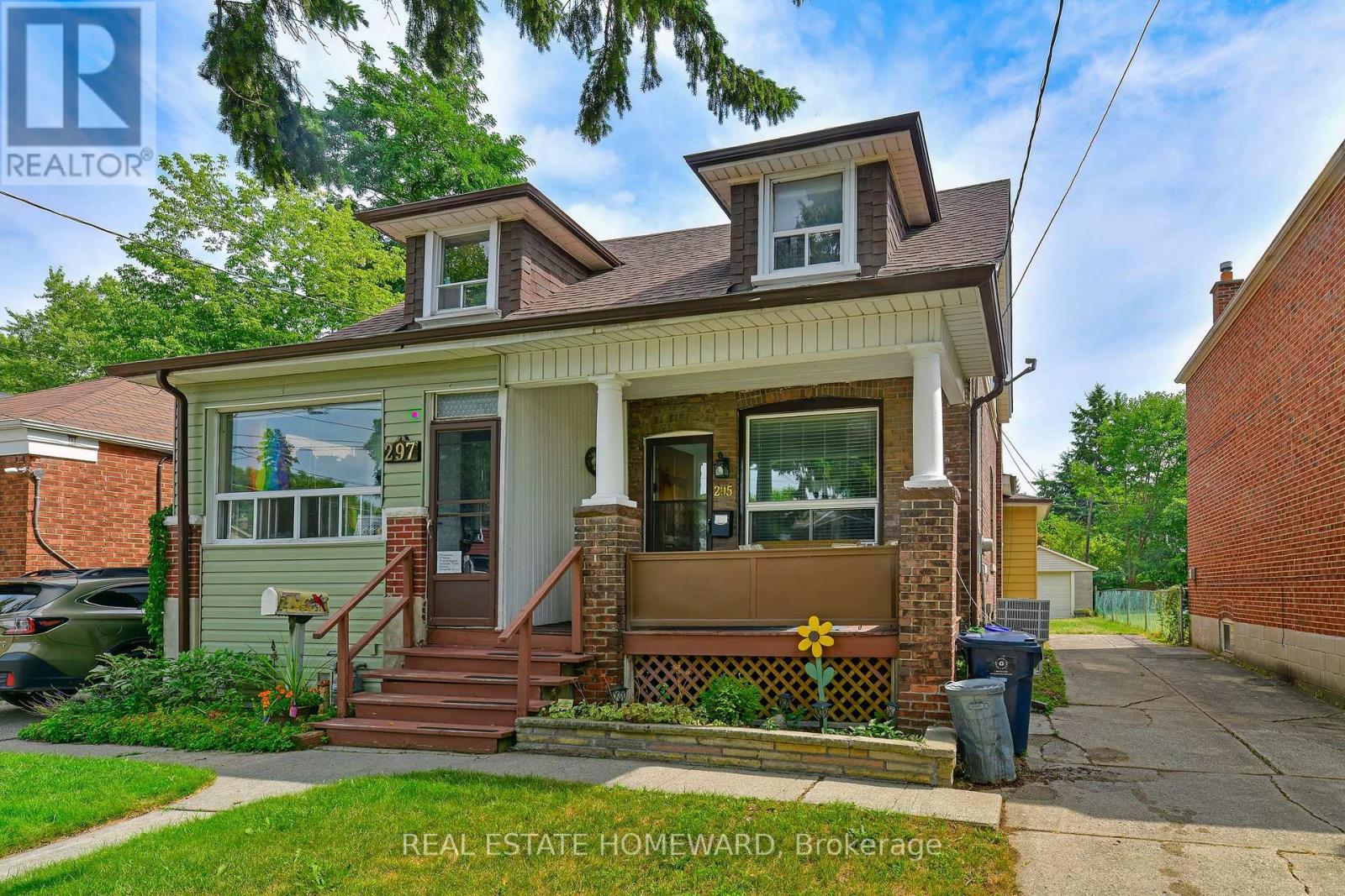 Primary image of 295 CHISHOLM AVENUE|Toronto (Woodbine-Lumsden), Ontario M4C4W5