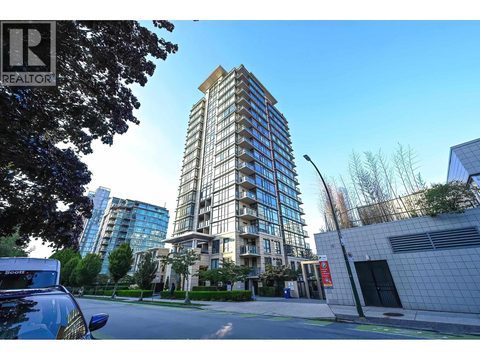 301 1863 ALBERNI STREET|Vancouver, British Columbia V6G3H8