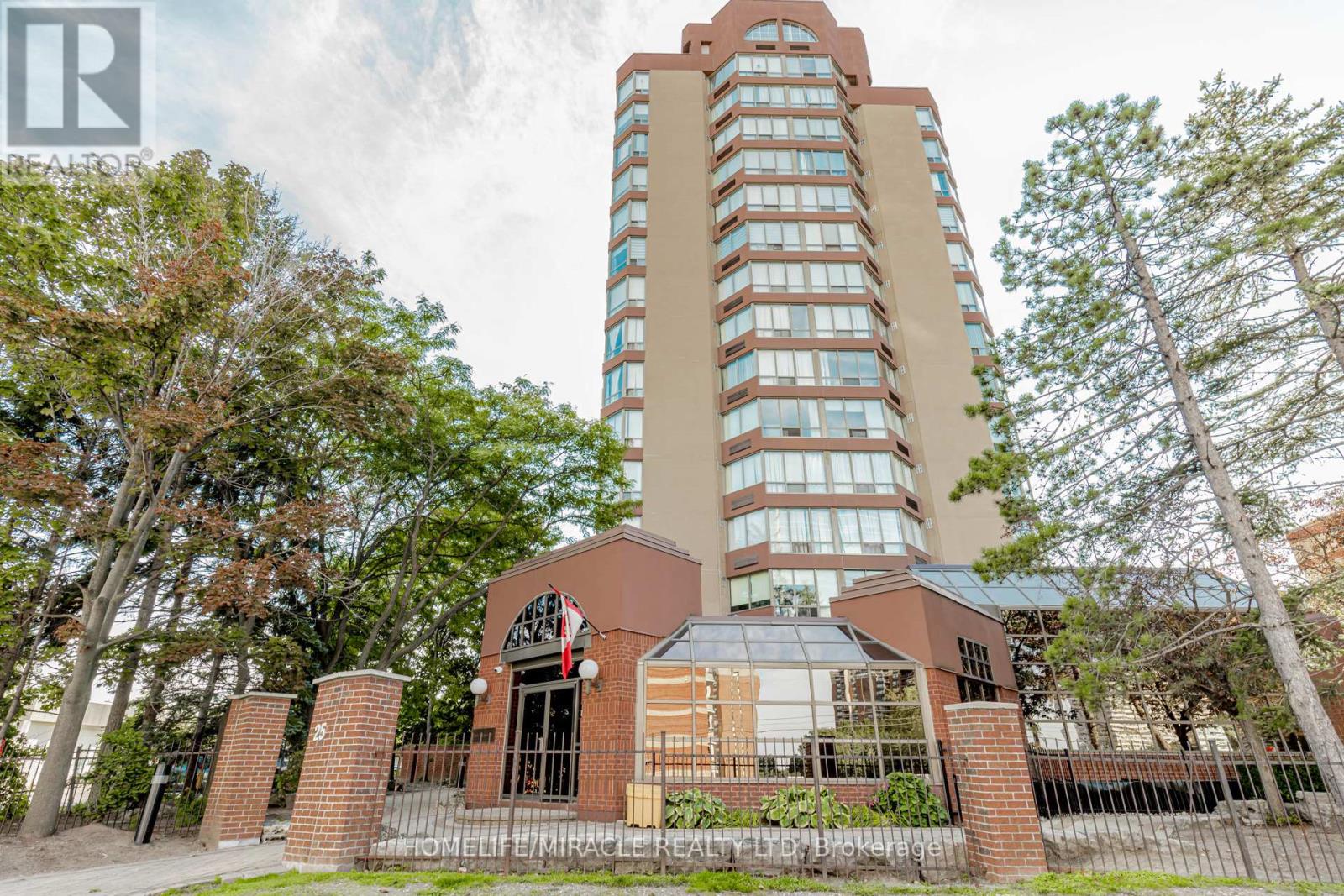 Primary image of 208 - 25 FAIRVIEW ROAD W|Mississauga (Fairview), Ontario L5B3Y8
