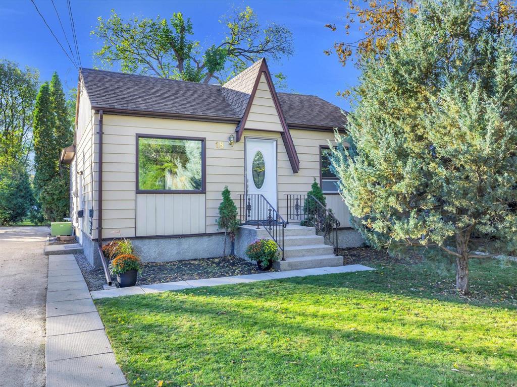 18 Sadler Avenue|Winnipeg, Manitoba R2M1N5